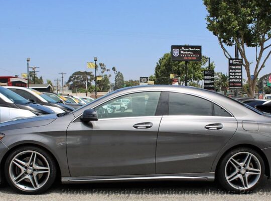 2015 *Mercedes-Benz* *CLA *4dr Sedan CLA 250