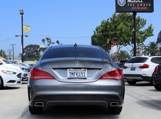 2015 *Mercedes-Benz* *CLA *4dr Sedan CLA 250